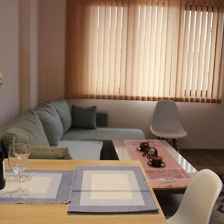 студио-ламбо Sandanski